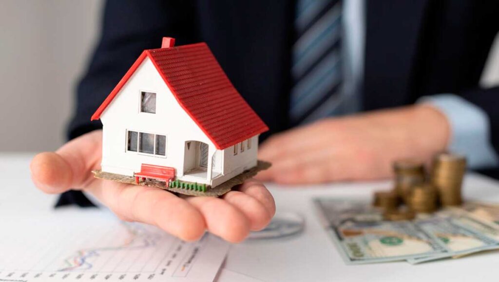 Devo investir em imóveis agora?